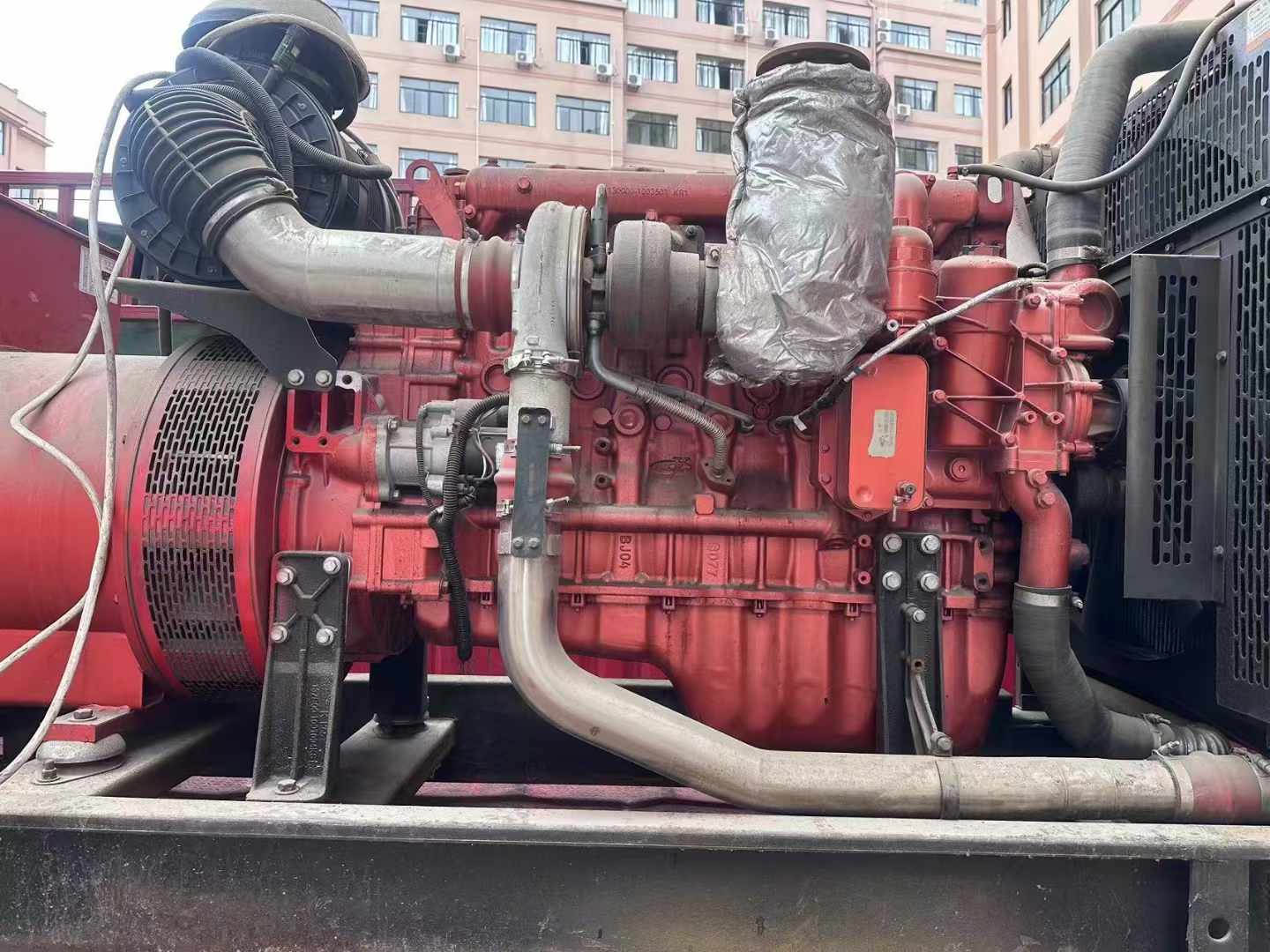 普定如何选择适合 600kW 柴油发电机组的过载保护器？